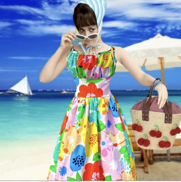 The Ains & Elke Quinn in Posies! - Picture 3 of 4